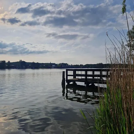 Botel Hausboot - My Way Mirow